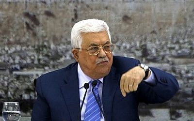 Mahmoud Abbas, président de l'Autorité palestinienne, lors d'une réunion des dirigeants palestiniens dans la ville de Ramallah, en Cisjordanie, le 18 décembre 2017. (AFP Photo/Abbas Momani)