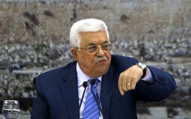 Mahmoud Abbas, président de l'Autorité palestinienne, lors d'une réunion des dirigeants palestiniens dans la ville de Ramallah, en Cisjordanie, le 18 décembre 2017. (AFP Photo/Abbas Momani) Mahmoud Abbas, président de l'Autorité palestinienne, lors d'une réunion des dirigeants palestiniens dans la ville de Ramallah, en Cisjordanie, le 18 décembre 2017. (AFP Photo/Abbas Momani)