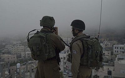 Illustration : Des soldats de Tsahal mènent des incursions en Cisjordanie le 27 septembre 2017. (Armée Israélienne) Illustration : Des soldats de Tsahal mènent des incursions en Cisjordanie le 27 septembre 2017. (Armée Israélienne)