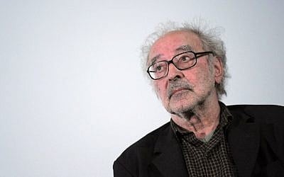 Le réalisateur Jean-Luc Godard assiste à un débat au cinéma des Cinéastes à Paris, le 19 juin 2010 (PHOTO AFP / Miguel MEDINA)
