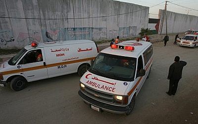 Photo illustrative d'ambulances palestiniennes (Abed Rahim Khatib/ FLASH90)