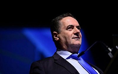 Le ministre des Transports et du Renseignement, Yisraël Katz, prend la parole lors de la Conférence sur l'aviation israélienne à Airport City, le 2 mai 2018. (Tomer Neuberg/Flash90) Le ministre des Transports et du Renseignement, Yisraël Katz, prend la parole lors de la Conférence sur l'aviation israélienne à Airport City, le 2 mai 2018. (Tomer Neuberg/Flash90)