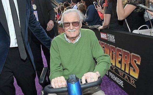 L'auteur-réalisateur Stan Lee à l'avant-première d'Avengers: Infinity War, à Los Angeles, le 23 avril 2018 (Crédit : Charley Gallay/Getty Images for Disney/AFP) L'auteur-réalisateur Stan Lee à l'avant-première d'Avengers: Infinity War, à Los Angeles, le 23 avril 2018 (Crédit : Charley Gallay/Getty Images for Disney/AFP)