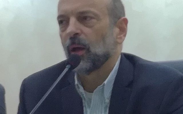 Le nouveau Premier ministre jordanien Omar al-Razzaz. (Crédit : CC BY-SA 4.0)