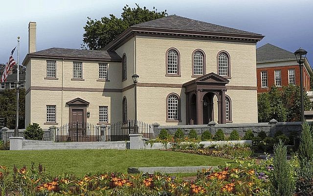 La propriété de la synagogue Touro à Rhode Island sera jugée par la Cour suprême. (Autorisation de Touro Synagogue via JTA) La propriété de la synagogue Touro à Rhode Island sera jugée par la Cour suprême. (Autorisation de Touro Synagogue via JTA)