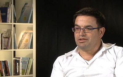 Michael Biton, le maire de Yeruham (Crédit: capture d'écran Contento Now)