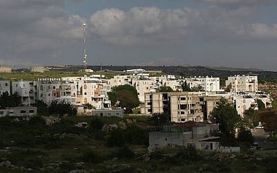 Une vue de l'implantation d'Emmanuel en Cisjordanie, le 12 avril 2010 (Crédit : Kobi Gideon/Flash90)