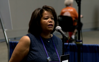 L'évêque Suffragen Gayle Harris du diocèse du Massachusetts de l'Église épiscopale lors d'un rassemblement religieux, août 2018. (Capture d'écran YouTube) L'évêque Suffragen Gayle Harris du diocèse du Massachusetts de l'Église épiscopale lors d'un rassemblement religieux, août 2018. (Capture d'écran YouTube)