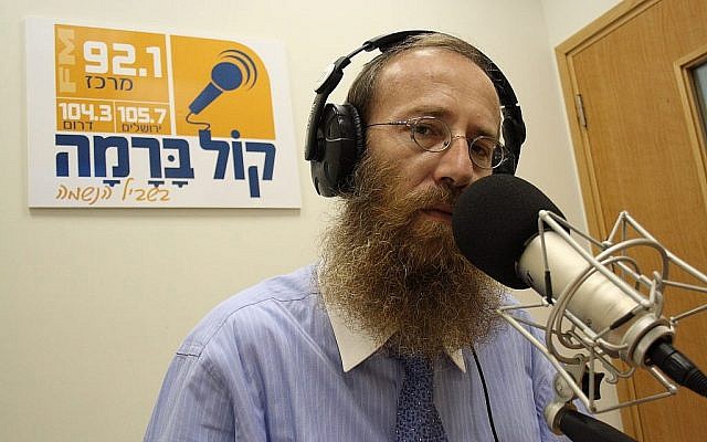 Dudi Shumenfeld de la station de radio ultra-orthodoxe Kol Berama, le 1er juillet 2009 (Crédit :  Yaakov Naumi/Flash90)