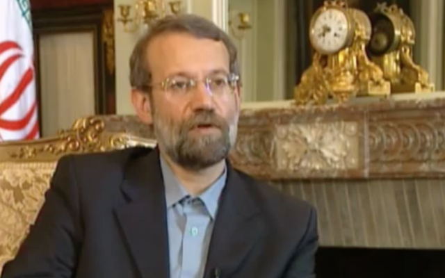 Le président du Parlement iranien Ali Larijani s'exprime lors d'une interview à Téhéran, en Iran, le 16 juin 2007. (Capture d'écran EuroNews/YouTube) Le président du Parlement iranien Ali Larijani s'exprime lors d'une interview à Téhéran, en Iran, le 16 juin 2007. (Capture d'écran EuroNews/YouTube)