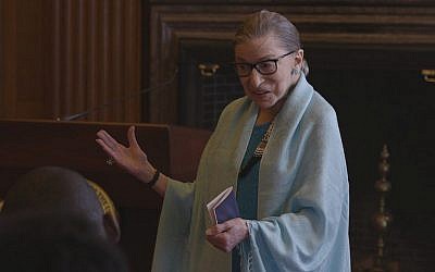 Ruth Bader Ginsburg a atteint le statut d'icône de la culture pop au cours de la dernière décennie. (Avec l'aimable autorisation de Magnolia Pictures/via JTA)