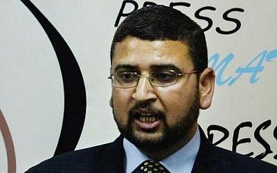Le porte-parole du Hamas Sami Abu Zuhri (Crédit : AP/Hatem Moussa)