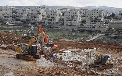 Vue de l'implantation israélienne de Beitar Illit le 14 février 2018. (AFP/ MENAHEM KAHANA)