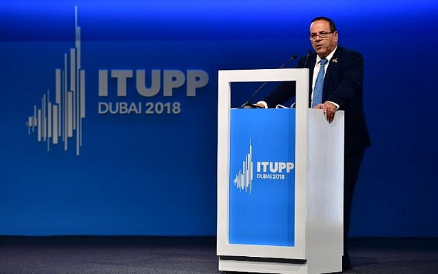 Ayoub Kara à Dubaï, le 30 octobre 2018 (Crédit : STRINGER / AFP)