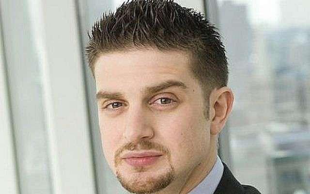Alexander Soros, fils du millairdaire juif et survivant de la Shoah George Soros. (Crédit: Wikimedia commons/Nathalie Schuller) Alexander Soros, fils du millairdaire juif et survivant de la Shoah George Soros. (Crédit: Wikimedia commons/Nathalie Schuller)