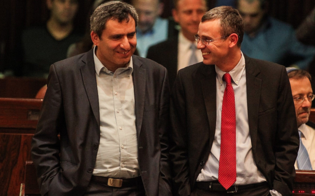 Benjamin Netanyahu et Arnon Mozes (Image composite: Flash90)