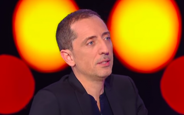 Gad Elmaleh. (Crédit : capture d'écran YouTube)