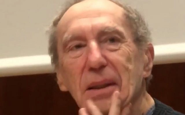 L'universitaire Pierre Pachet est décédé le 21 juin 2016 à Paris (Crédit: capture d'écran Jean-Paul Hirsh/Youtube)