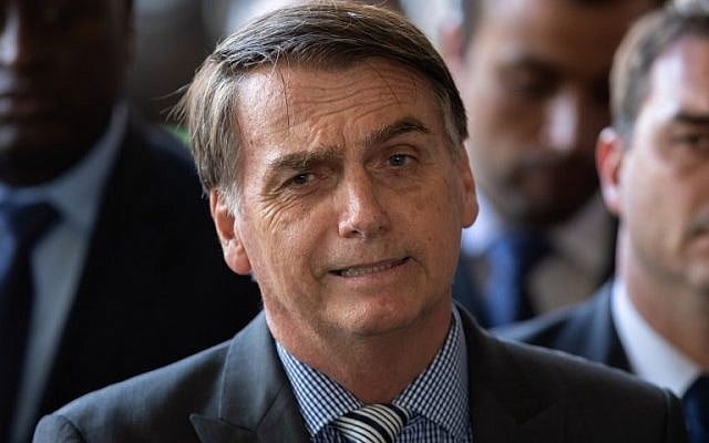 Le président-élu du Brésil Jair Bolsonaro durant une conférence de presse à Brasilia le 28 novembre 2018. (Crédit : Sergio LIMA / AFP) Le président-élu du Brésil Jair Bolsonaro durant une conférence de presse à Brasilia le 28 novembre 2018. (Crédit : Sergio LIMA / AFP)