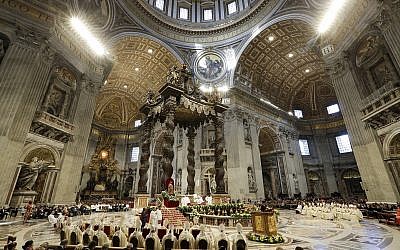 Le pape François célèbre une messe dans la basilique Saint-Pierre au Vatican, le 18 novembre 2018. (Andrew Medichini/AP)