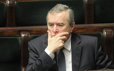 Le vice-Premier ministre et ministre de la Culture polonais Piotr Glinski au parlement, à Varsovie, en Pologne, le 25 janvier 2017 (Crédit :  AP Photo/Alik Keplicz)