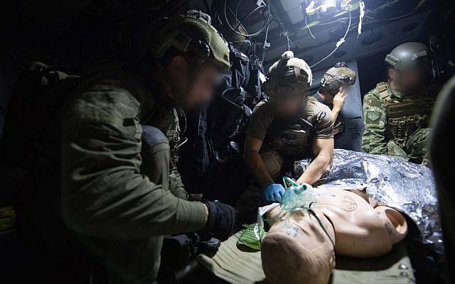 Des troupes d'élite de recherche et de sauvetage de six pays s'entraînent en Israël dans le cadre de l'exercice "Sky Angels" en novembre 2018. (Armée israélienne)