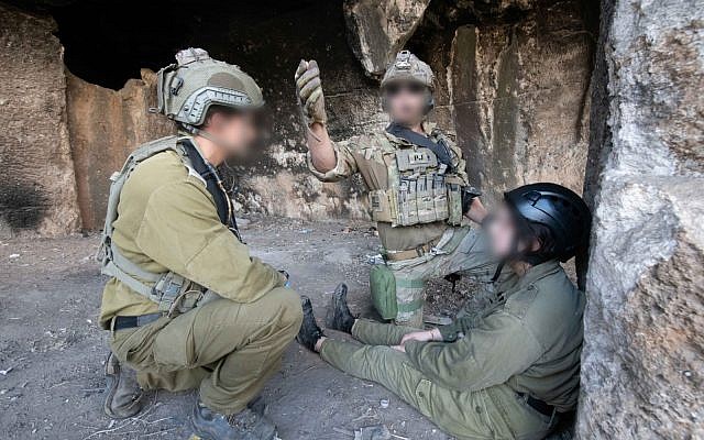 Des troupes d'élite de recherche et de sauvetage de six pays s'entraînent en Israël dans le cadre de l'exercice "Sky Angels" en novembre 2018. (Armée israélienne)