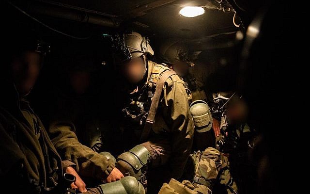 Des soldats de la brigade de commando de l'armée israélienne participent à un exercice à grande échelle au mois de novembre 2018 (Crédit : Armée israélienne) Des soldats de la brigade de commando de l'armée israélienne participent à un exercice à grande échelle au mois de novembre 2018 (Crédit : Armée israélienne)