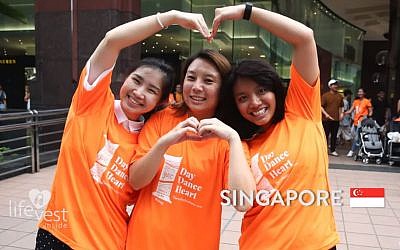 L'équipe de Singapour de danse lors de l'édition 2017 de Danse for Kindness (Crédit: capture d'écran Danse for Kindness/Youtube)