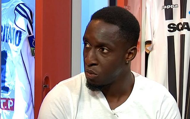 Issa Cissokho rejoint le Maccabi Petah Tikva (Crédit: capture d'écran Une semaine en ballon/Youtube) Issa Cissokho rejoint le Maccabi Petah Tikva (Crédit: capture d'écran Une semaine en ballon/Youtube)