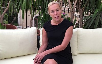 Sigrid Kaag, la ministre néerlandaise du Commerce extérieur et de la Coopération pour le développement, ancienne employée de l'UNRWA pour l'aide aux Palestiniens, et épouse d'un ancien diplomate de l'Autorité palestinienne. (Capture d'écran YouTube) Sigrid Kaag, la ministre néerlandaise du Commerce extérieur et de la Coopération pour le développement, ancienne employée de l'UNRWA pour l'aide aux Palestiniens, et épouse d'un ancien diplomate de l'Autorité palestinienne. (Capture d'écran YouTube)
