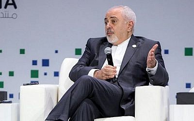 Le ministre iranien des Affaires étrangères Mohammad Javad Zarif durant une session au forum de Doha, au Qatar, le 15 décembre 2018 (AFP) Le ministre iranien des Affaires étrangères Mohammad Javad Zarif durant une session au forum de Doha, au Qatar, le 15 décembre 2018 (AFP)