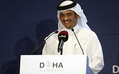 Le ministre qatari des Affaires étrangères, cheikh Mohammed ben Abderrahmane Al-Thani lors d'une conférence de deux jours, le Doha Forum, le 16 décembre 2018. (Crédit : KARIM JAAFAR / AFP) Le ministre qatari des Affaires étrangères, cheikh Mohammed ben Abderrahmane Al-Thani lors d'une conférence de deux jours, le Doha Forum, le 16 décembre 2018. (Crédit : KARIM JAAFAR / AFP)