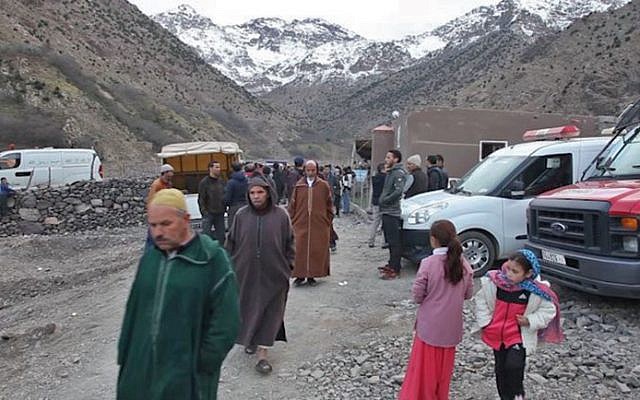 Capture d'écran d'un reportage de lachaîne marocaine KECH24 le 18 décembre 2018 montrant une scène de crime où les corps de deux femmes scandinaves ont été retrouvées dans les montagnes. (Crédit : KECH24 Moroccan News Channel / AFP) Capture d'écran d'un reportage de lachaîne marocaine KECH24 le 18 décembre 2018 montrant une scène de crime où les corps de deux femmes scandinaves ont été retrouvées dans les montagnes. (Crédit : KECH24 Moroccan News Channel / AFP)
