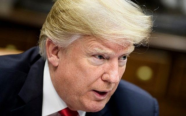 Le président américain Donald Trump, le 18 décembre 2018 à la Maison Blanche. (Crédit : Brendan Smialowski/AFP) Le président américain Donald Trump, le 18 décembre 2018 à la Maison Blanche. (Crédit : Brendan Smialowski/AFP)