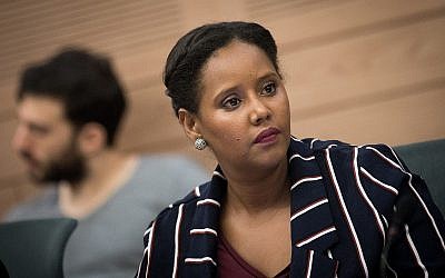 La députée de Ysh Atid Pnina Tamano-Shata à la Knesset le 12 juillet 2018. (Crédit : Yonatan Sindel/Flash90)