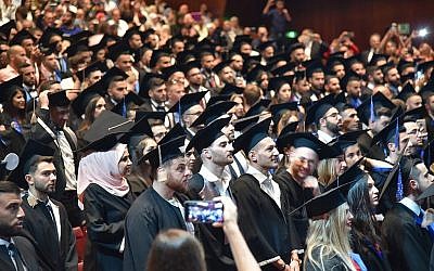 Les cérémonies de remise des diplômes des étudiants étrangers de Nicolae Testemitanu, comme celle-ci en juin 2018, comportent un grand nombre d'Israéliens. (Andrei Ichim/ Université de médecine Nicolae Testemitanu)