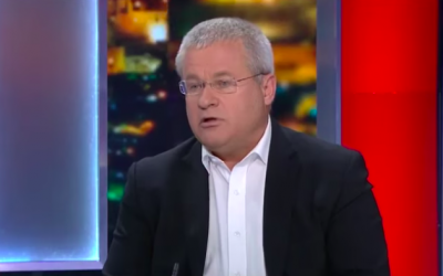 Le général à la retraite  Israel Ziv s'exprime devant les caméras de la chaîne Kan au mois de mars 2016 (Capture d'écran : YouTube)