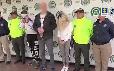 Des Israéliens soupçonnés d'être impliqués dans un réseau de trafic sexuel en Colombie. (Crédit : Twitter/procureur général de Colombie)
