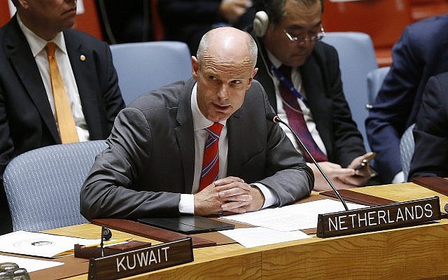 Le chef de la diplomatie néerlandaise Stef Blok à l'assemblée générale des Nations unies, le 27 septembre 2018. (Crédit : AP/Jason DeCrow) Le chef de la diplomatie néerlandaise Stef Blok à l'assemblée générale des Nations unies, le 27 septembre 2018. (Crédit : AP/Jason DeCrow)