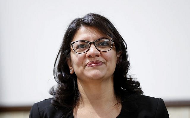 Rashida Tlaib, représentante démocrate du 13e district du Congrès du Michigan, assiste à un rassemblement à Dearborn, dans le Michigan, le 26 octobre 2018. (AP Photo/Paul Sancya) Rashida Tlaib, représentante démocrate du 13e district du Congrès du Michigan, assiste à un rassemblement à Dearborn, dans le Michigan, le 26 octobre 2018. (AP Photo/Paul Sancya)