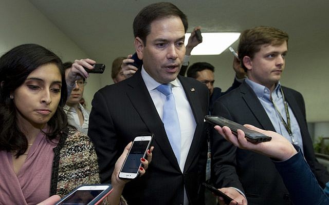 Le sénateur Marco Rubio, républicain de Floride, au capitole, le 21 décembre 2018 (Crédit : AP Photo/Jose Luis Magana) Le sénateur Marco Rubio, républicain de Floride, au capitole, le 21 décembre 2018 (Crédit : AP Photo/Jose Luis Magana)