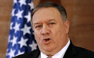 Le secrétaire d'Etat américain Mike Pompeo  à l'université américaine du Caire, le 10 janvier 2019. (Crédit : AP/Amr Nabil)