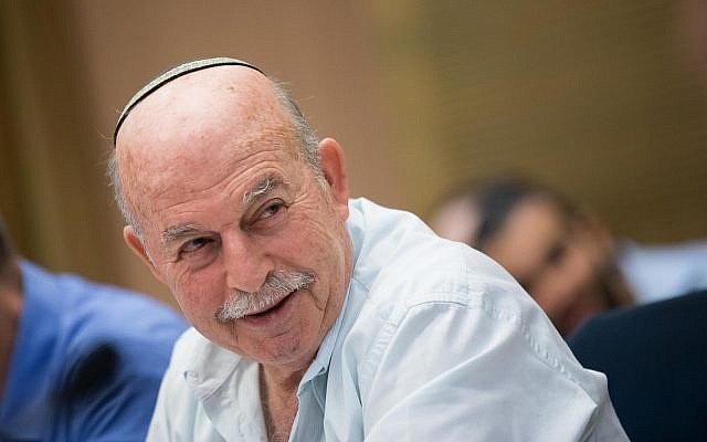 Nissan Slomiansky assiste à une session de la Commission constitution, droit et justice, qu'il préside, à la Knesset le 16 janvier 2018. (Yonatan Sindel/Flash90) Nissan Slomiansky assiste à une session de la Commission constitution, droit et justice, qu'il préside, à la Knesset le 16 janvier 2018. (Yonatan Sindel/Flash90)