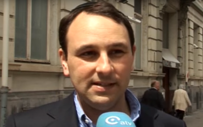 Le rédacteur en chef de Joods Actueel  Michael Freilich. (Capture d'écran : YouTube)