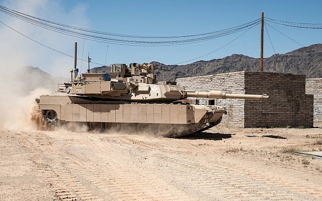 Un char Abrams américain équipé du système de défense active TROPHY développé par Israël, qui protège le véhicule blindé des attaques de roquettes et de missiles, sur une photographie non datée. (Leonardo DRS et Rafael Advanced Defense Systems Ltd.) Un char Abrams américain équipé du système de défense active TROPHY développé par Israël, qui protège le véhicule blindé des attaques de roquettes et de missiles, sur une photographie non datée. (Leonardo DRS et Rafael Advanced Defense Systems Ltd.)