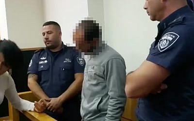 Muhammad Labidi, soupçonné du meurtre de sa femme, au tribunal le mois dernier. (Capture écran Facebook)