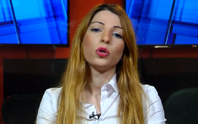 L'Arabe israélienne Dima Tayeh qui se présente comme candidate aux primaires du Likud, lors d'une interview accordée à Hadashot News le 8 janvier 2019. (Capture d'écran) L'Arabe israélienne Dima Tayeh qui se présente comme candidate aux primaires du Likud, lors d'une interview accordée à Hadashot News le 8 janvier 2019. (Capture d'écran)