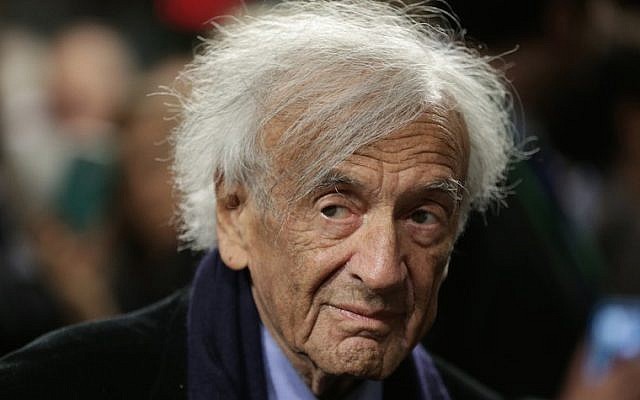 Le lauréat du prix Nobel de la paix Elie Wiesel au Capitole, à Washington, aux Etats-Unis, le 2 mars 2015 (Crédit : Win McNamee/Getty Images via JTA) Le lauréat du prix Nobel de la paix Elie Wiesel au Capitole, à Washington, aux Etats-Unis, le 2 mars 2015 (Crédit : Win McNamee/Getty Images via JTA)