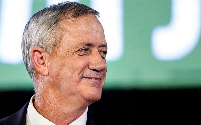 L'ancien chef d'état-major Benny Gantz lors de son premier discours électoral dans la ville côtière de Tel Aviv, le 29 janvier 2019. (Crédit : Thomas Coex/AFP)